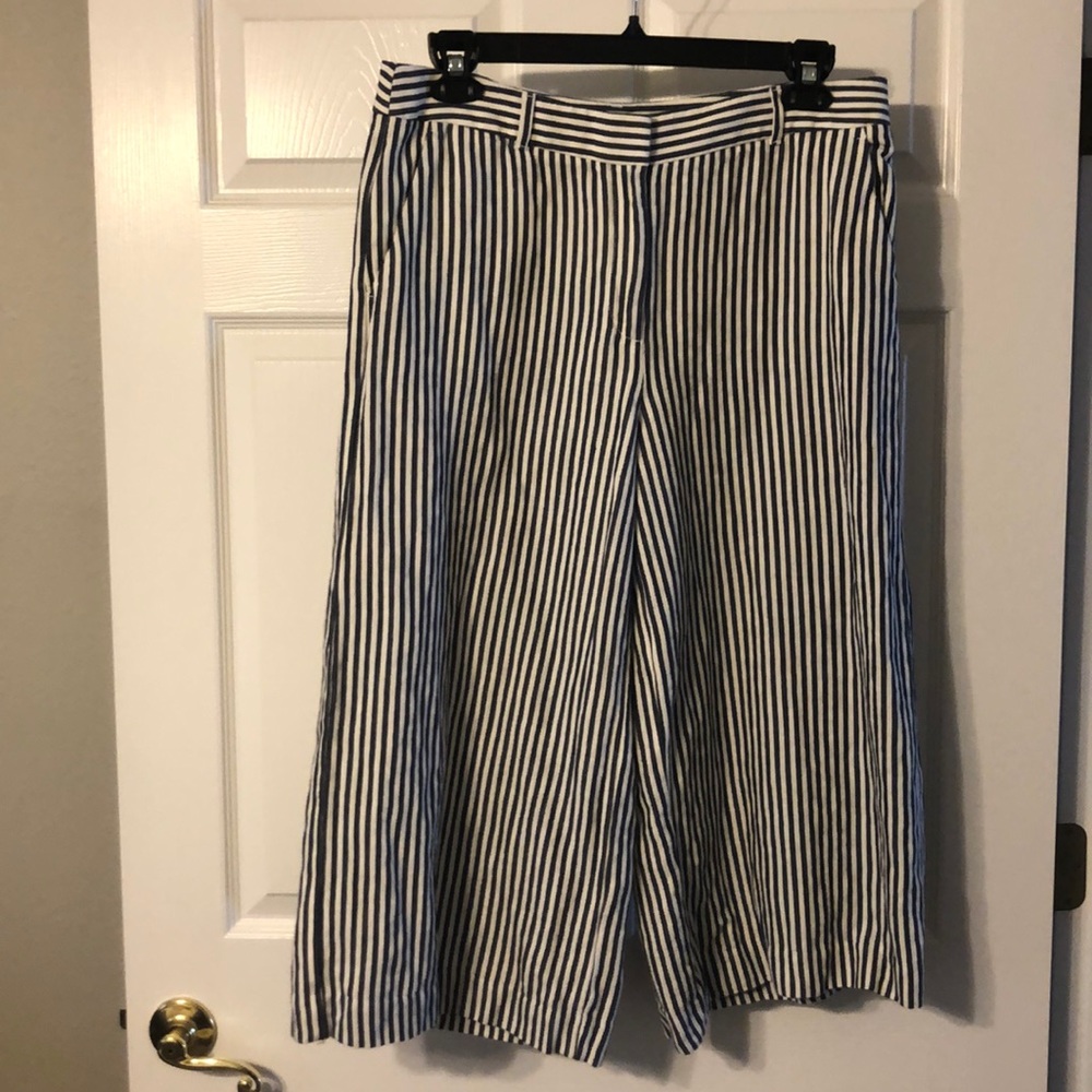 LOFT navy & white full leg crops